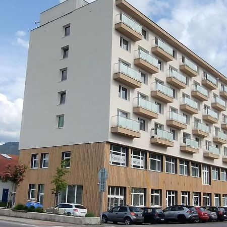 موتيل Liptovský Hrádok Hybadlo المظهر الخارجي الصورة
